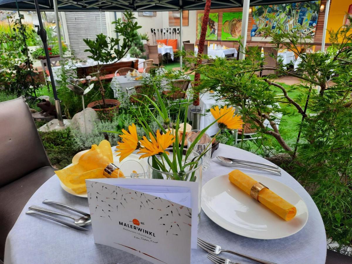 Malerwinkl Restaurant + Kunsthotel Hatzendorf 外观 照片
