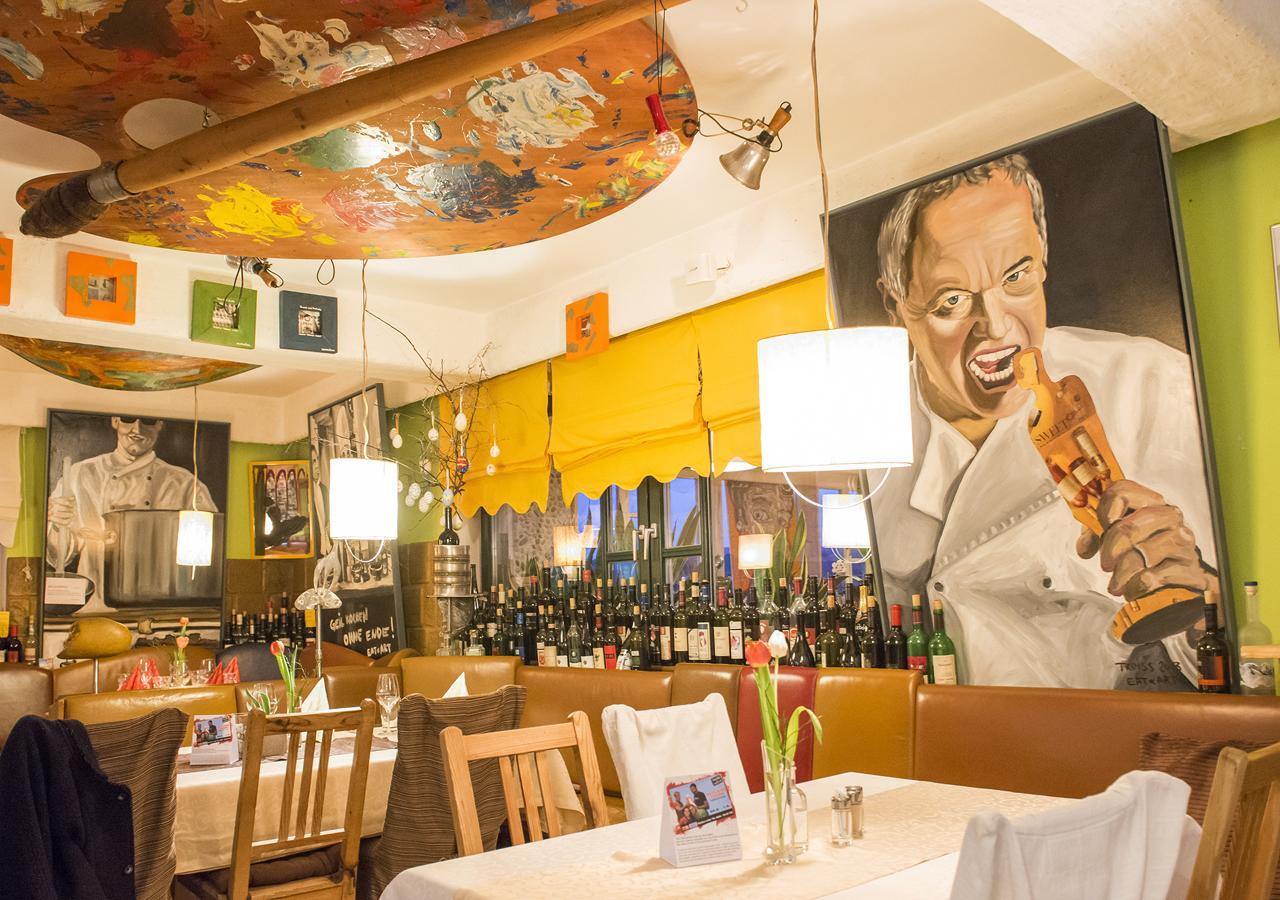 Malerwinkl Restaurant + Kunsthotel Hatzendorf 外观 照片
