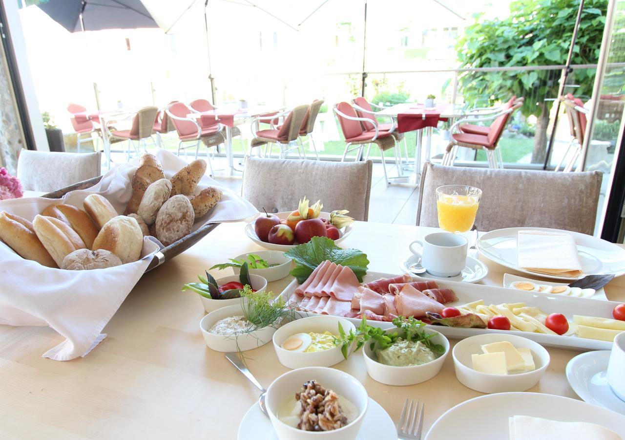 Malerwinkl Restaurant + Kunsthotel Hatzendorf 外观 照片